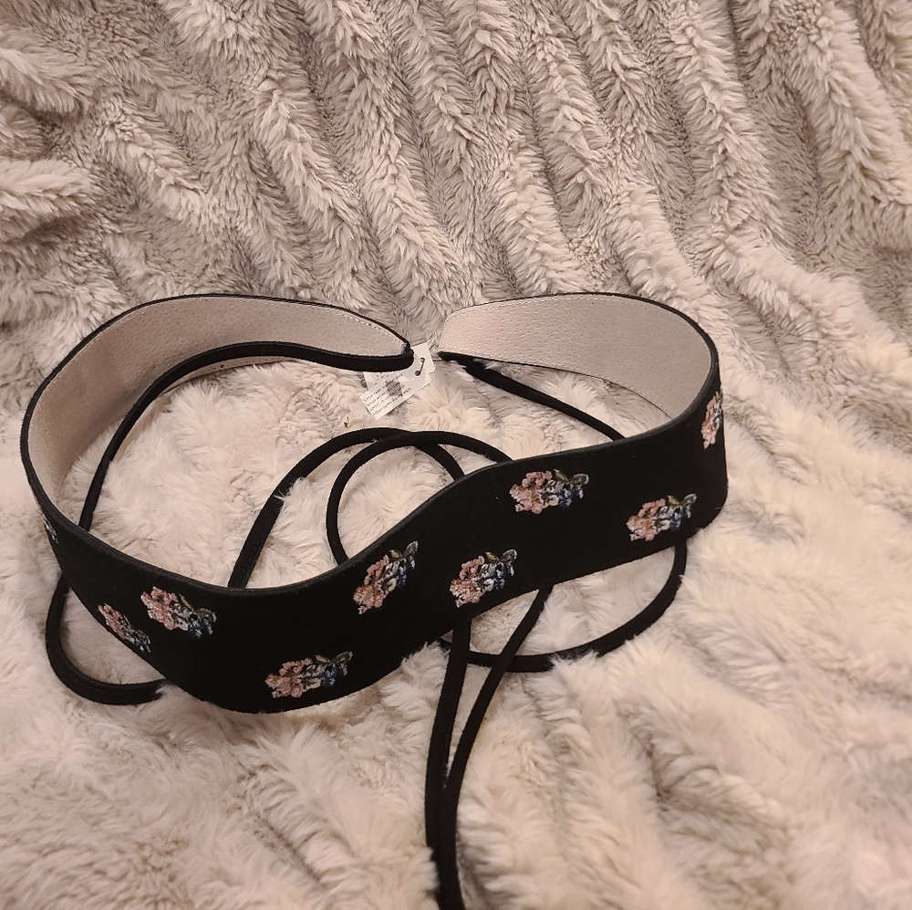 WHBM belt